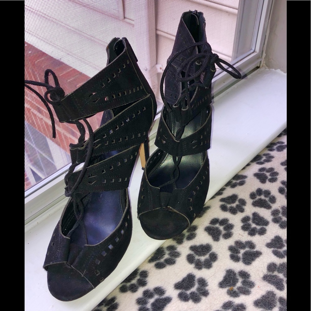 Express | Bootie - Picture 4 of 6